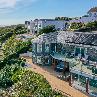Spectacular Newquay property gets 2022 Holiday Home of the Year status