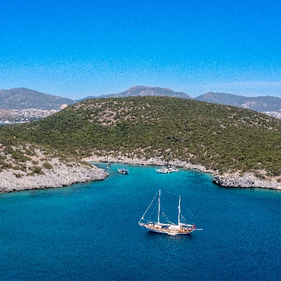 Honeymoon News: Salamander Voyages has announced its new History Voyage