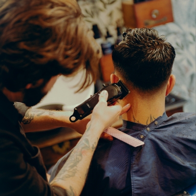 Grooms' News: Trim and chat at Murdock London