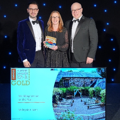 Valleyside Barn scoops Gold for Wedding Venue of the Year