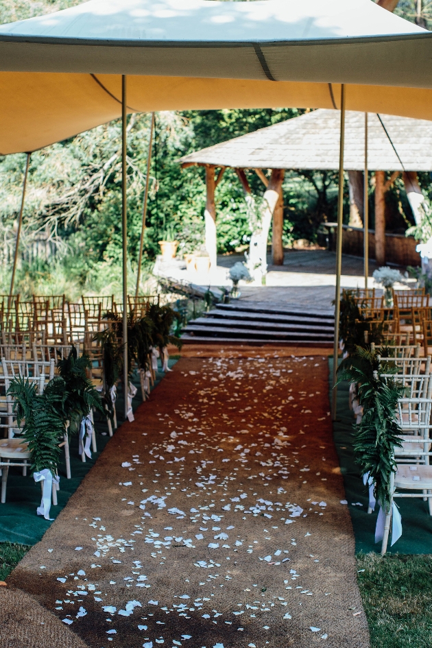 Deer's Leap Weddings offer seasonal wedding packages: Image 1