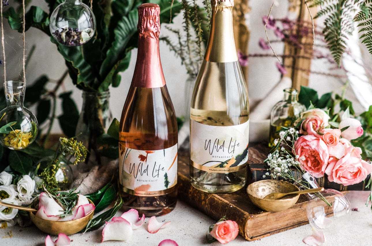 Cornish entrepreneur launches ultra-low ABV sparkling wine: Image 1