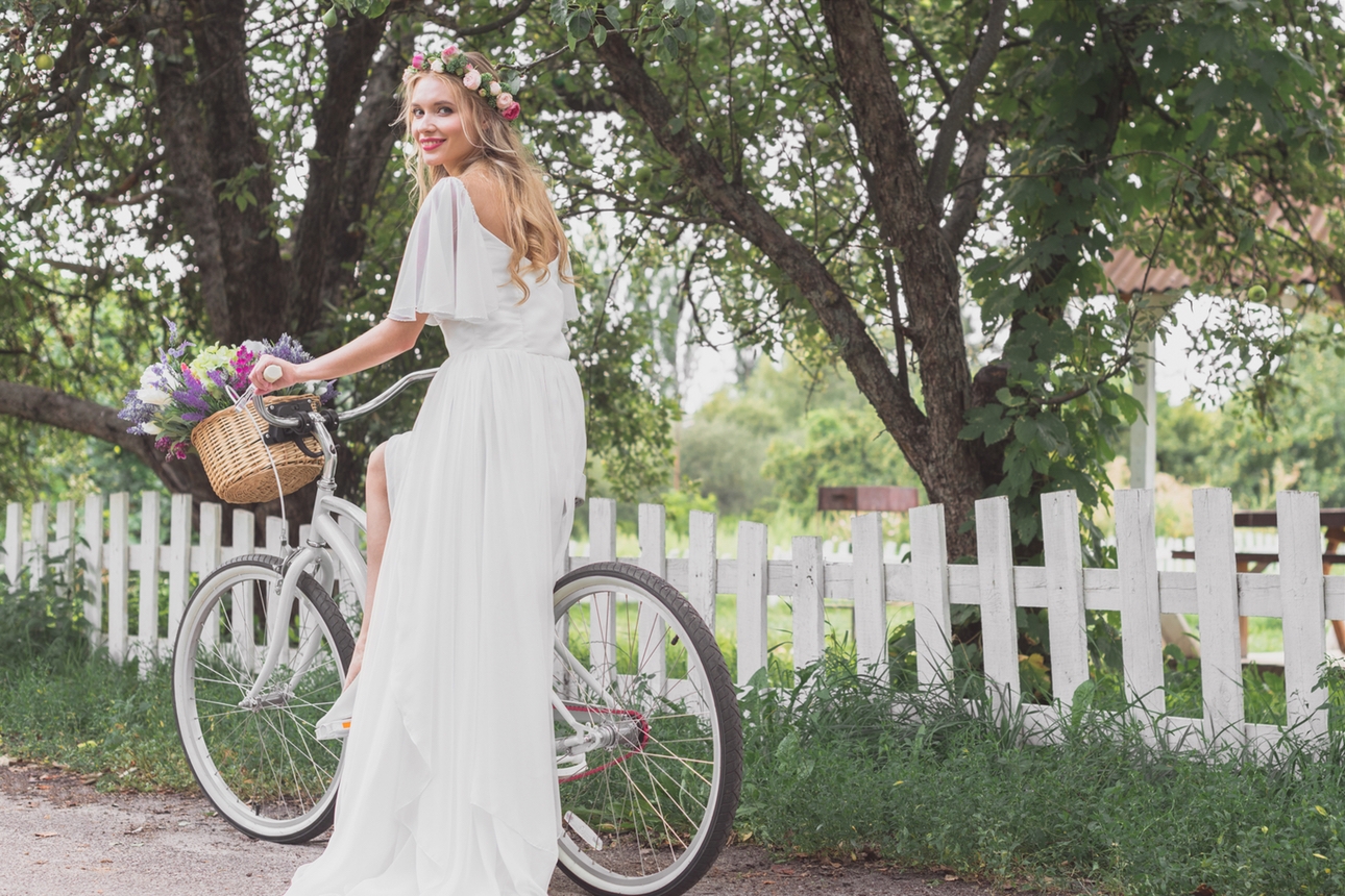 Liane Williams of Formerly Vaughans of Tavistock, Hairdressers and Beauty reveals her bridal hair inspiration for a spring wedding: Image 1