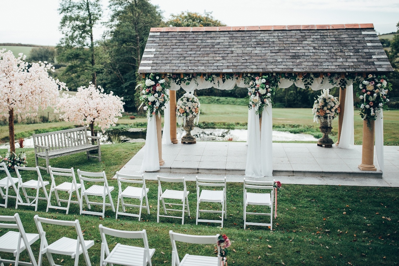 Tredudwell Manor in Fowey, Cornwall unveils offers: Image 1