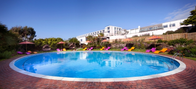 Bedruthan Hotel & Spa, Mawgan Porth garden view with pool
