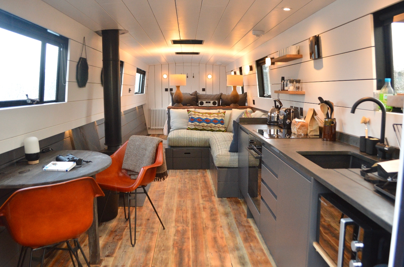 Tregulland & Co unveil luxury narrowboat