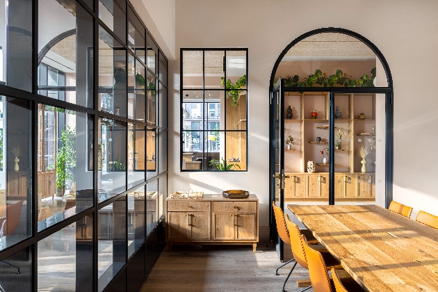 Inside Beckett Locke